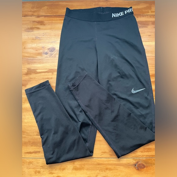 Nike Pro tights - black size small. Mesh panel on calves. - Picture 3 of 5